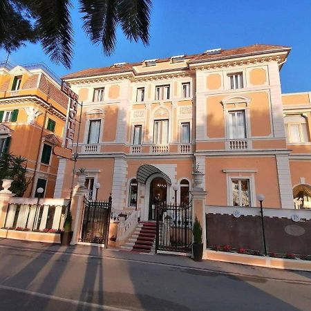 Ena Hotel Arenzano Luaran gambar