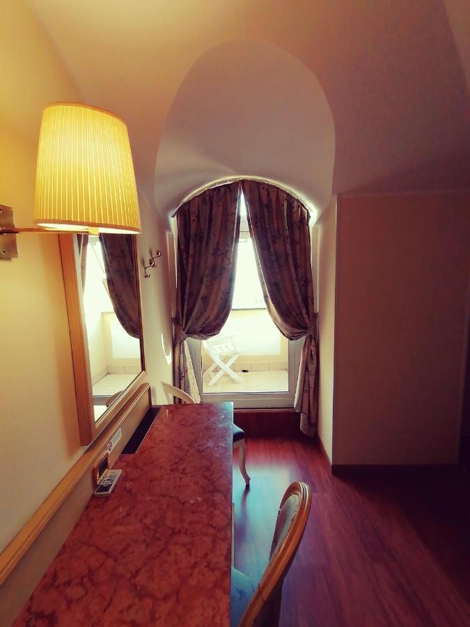 Ena Hotel Arenzano Luaran gambar