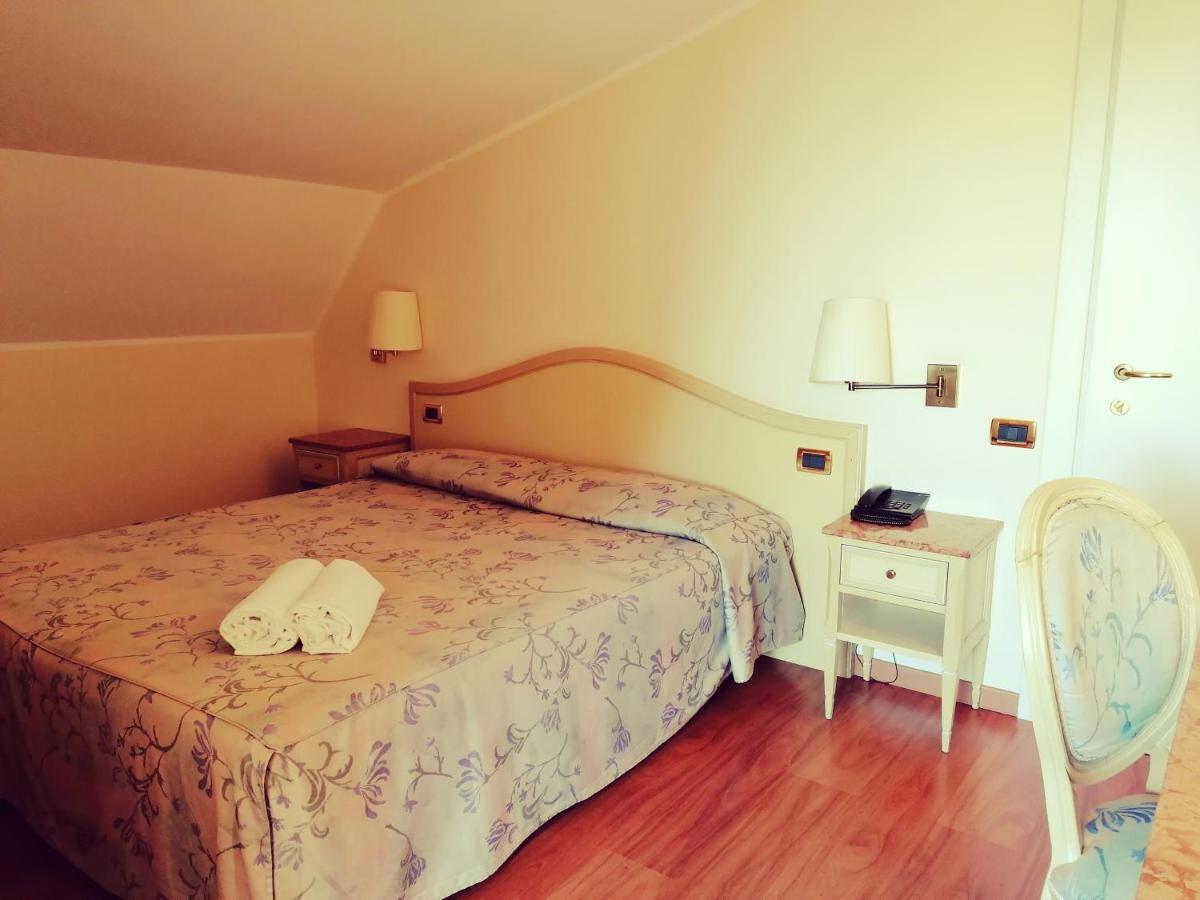 Ena Hotel Arenzano Luaran gambar