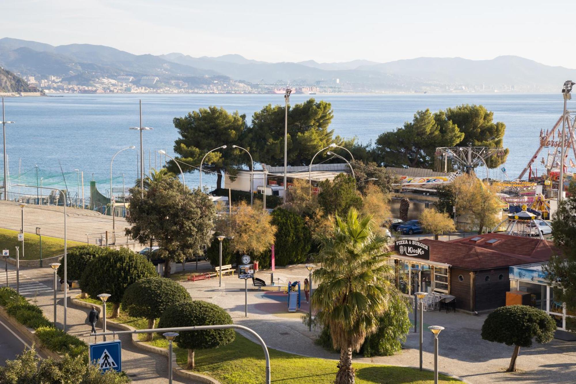 Ena Hotel Arenzano Luaran gambar