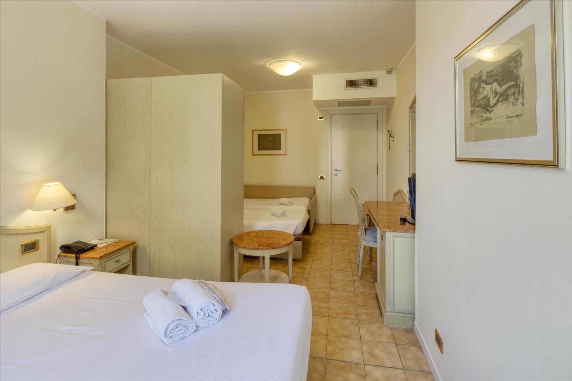 Ena Hotel Arenzano Luaran gambar
