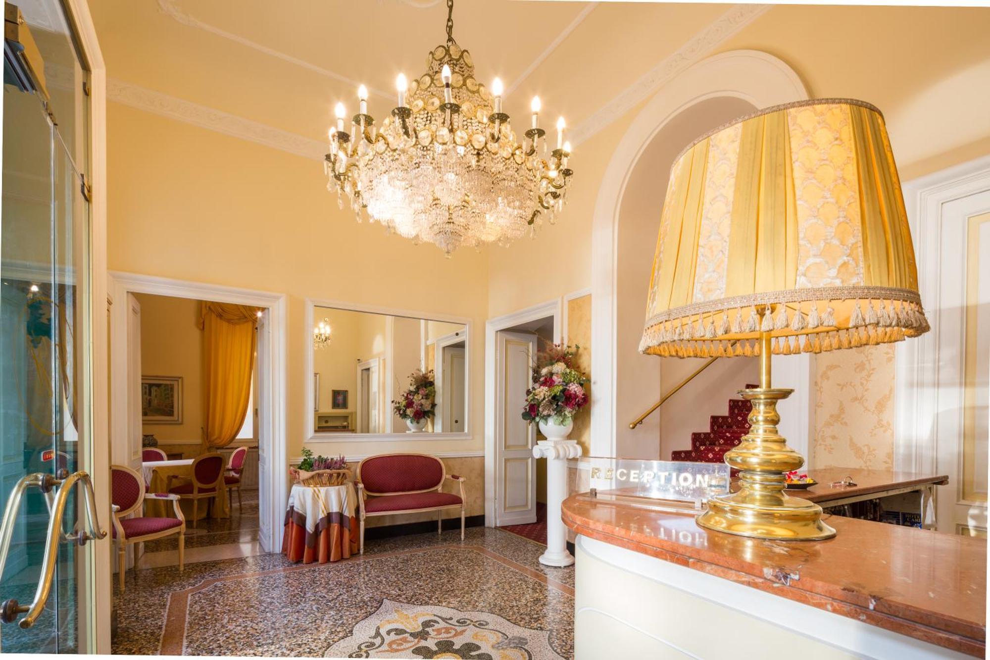 Ena Hotel Arenzano Luaran gambar