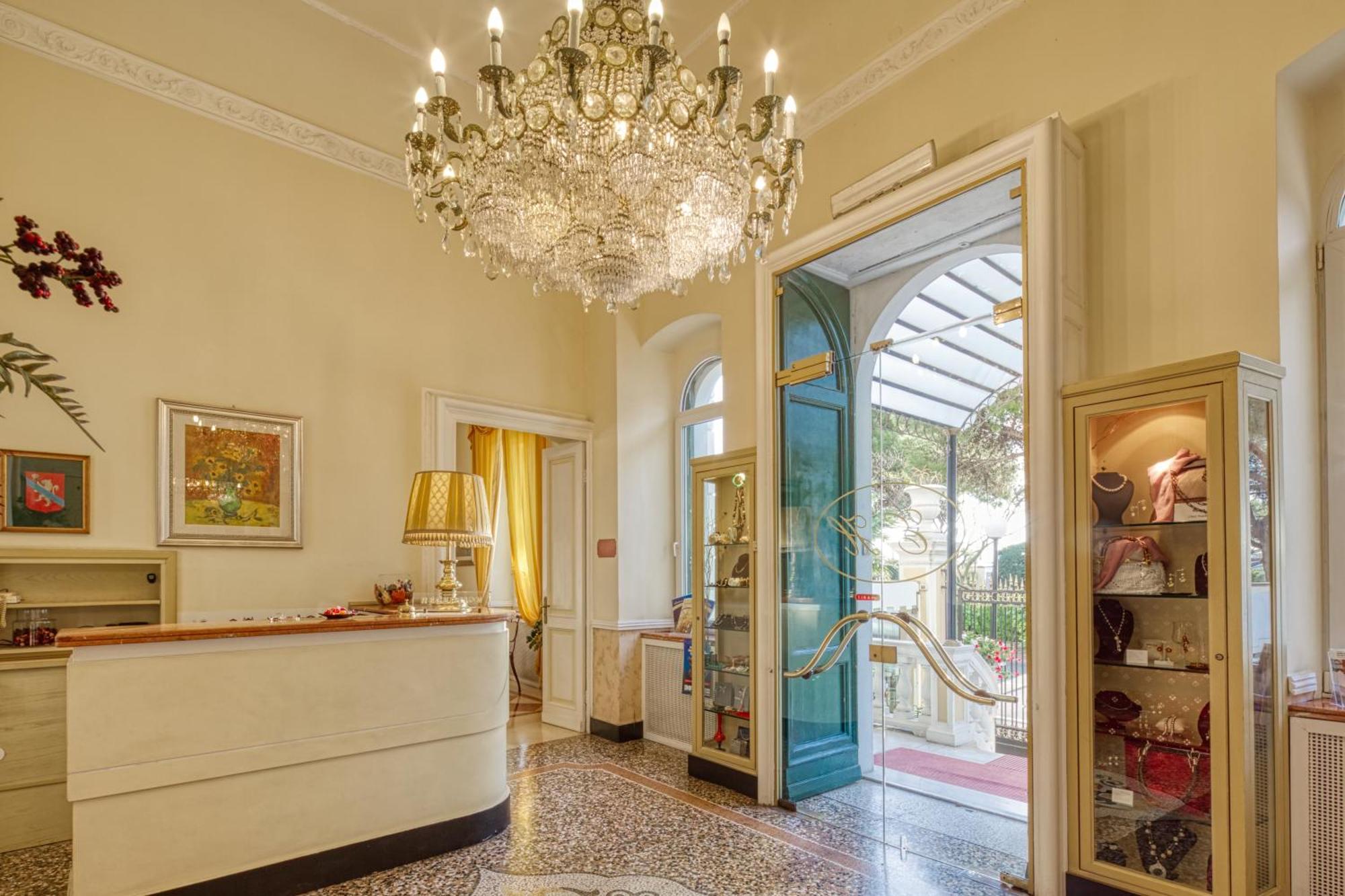 Ena Hotel Arenzano Luaran gambar