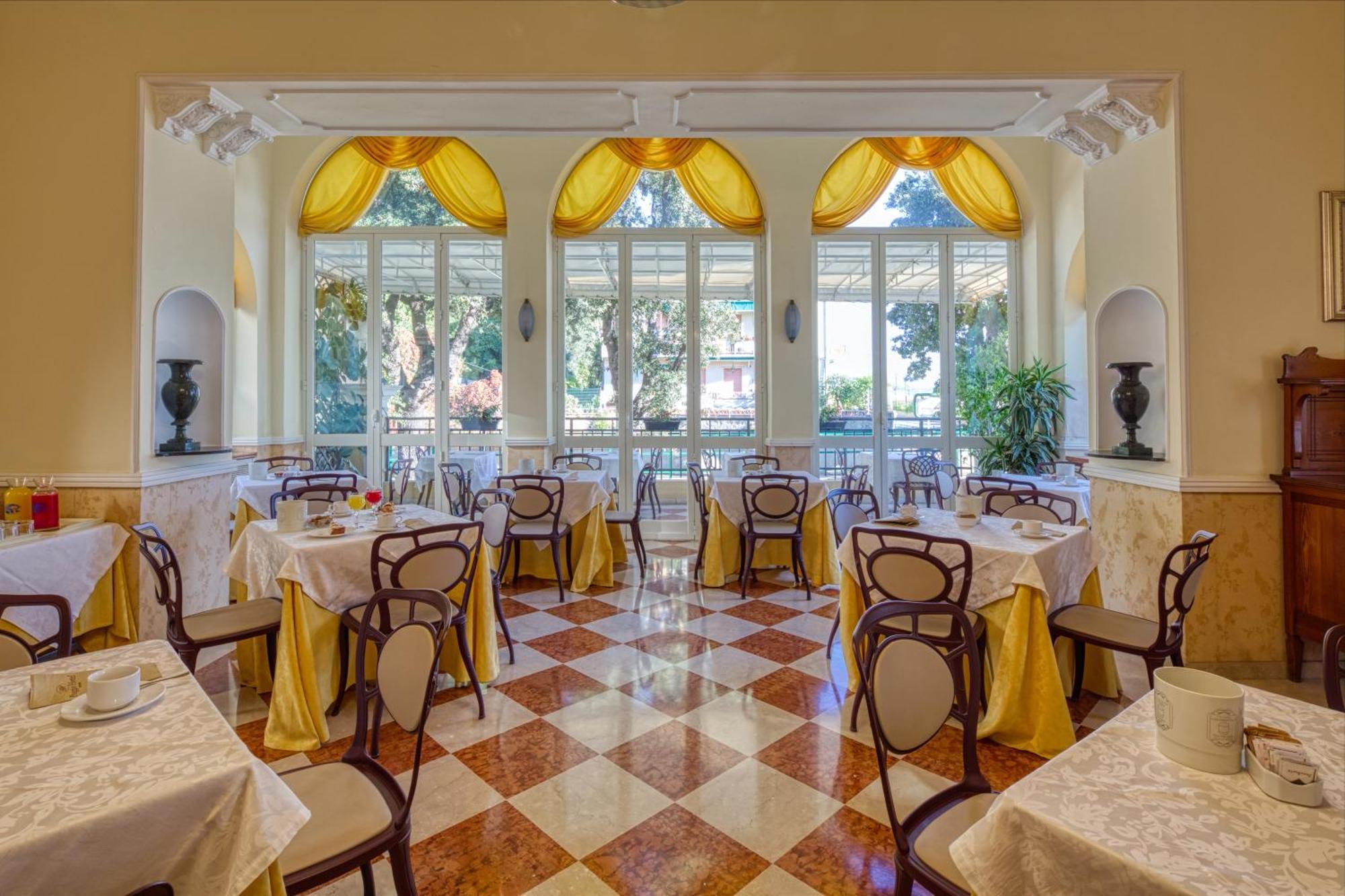 Ena Hotel Arenzano Luaran gambar