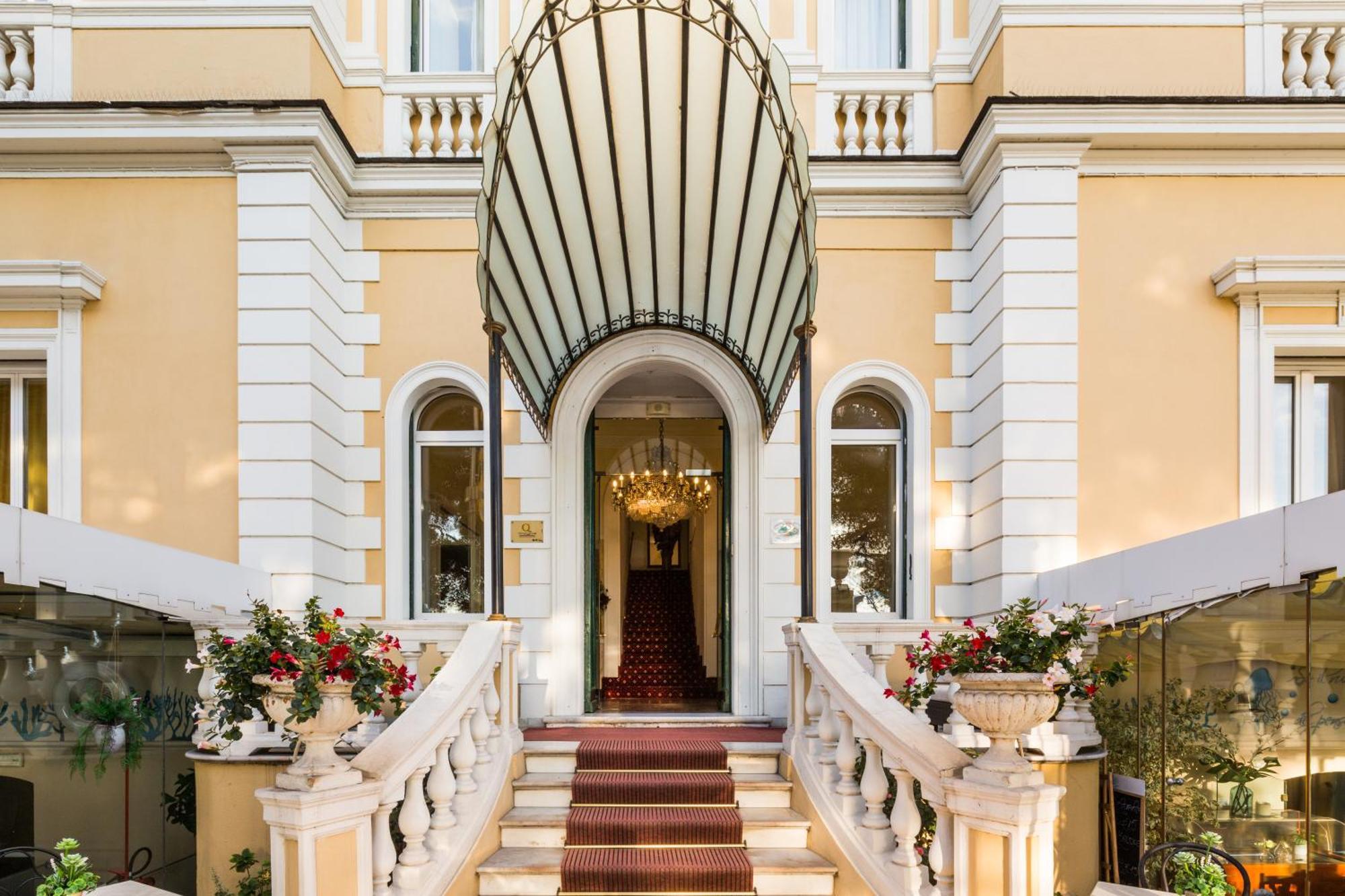 Ena Hotel Arenzano Luaran gambar