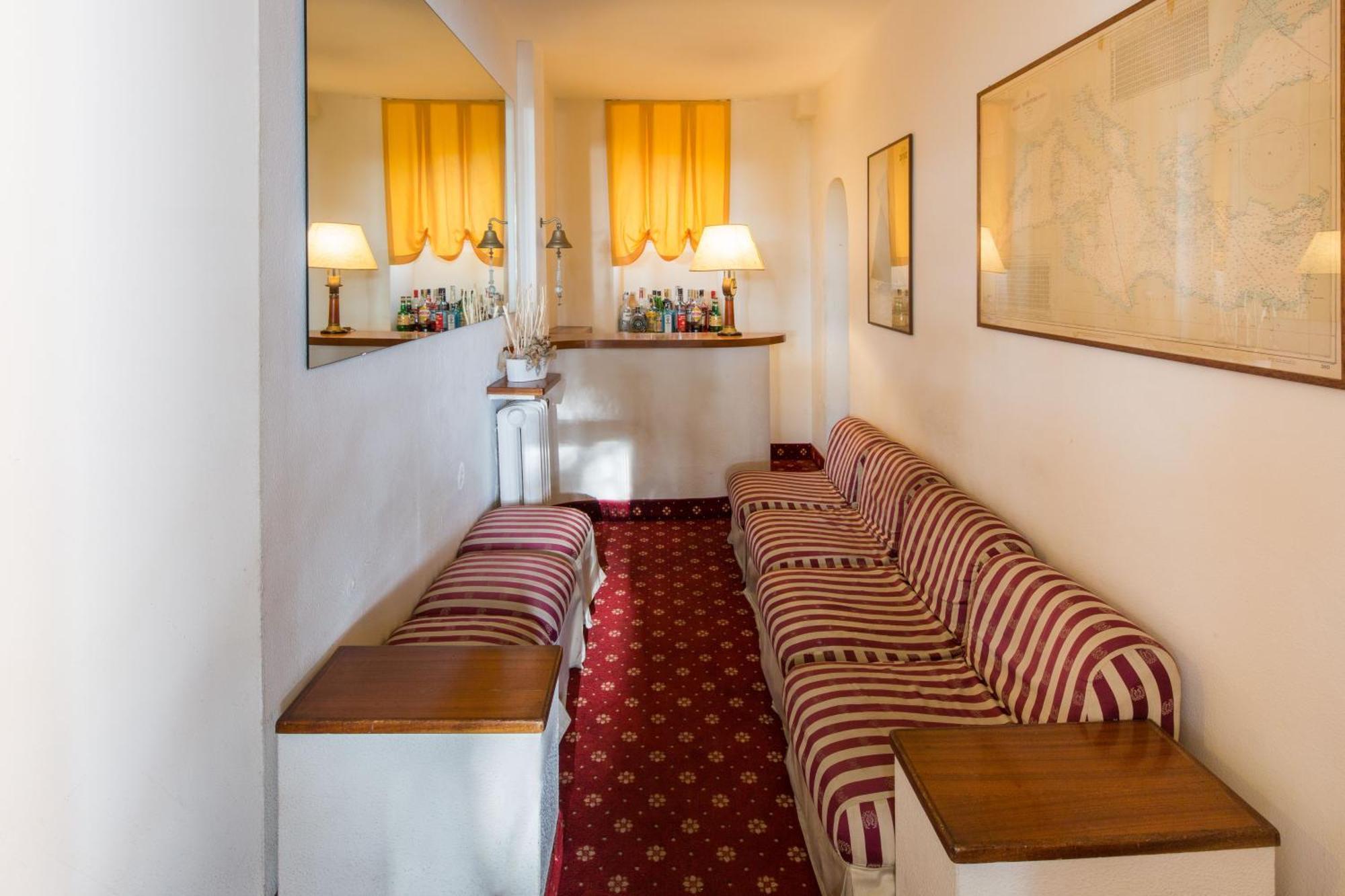 Ena Hotel Arenzano Luaran gambar